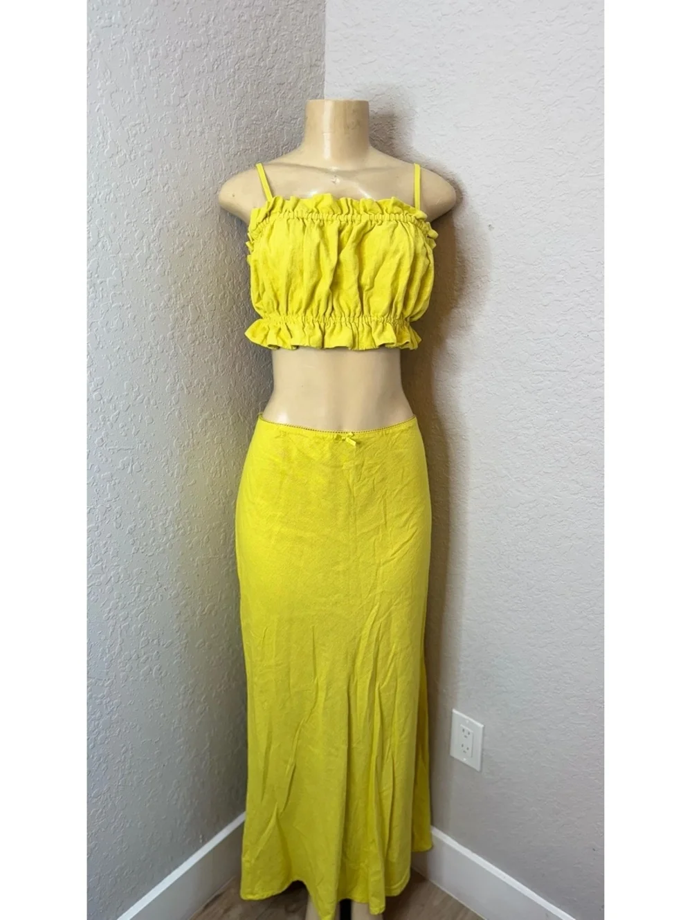 Wild Fable Yellow Linen Blend 2 Piece Crop Top Maxi Skirt Set M/XL